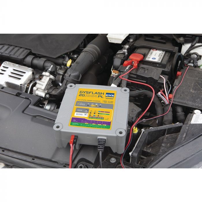 Chargeur batterie 24 volts automatique GYS CA 12/24 - BatterySet